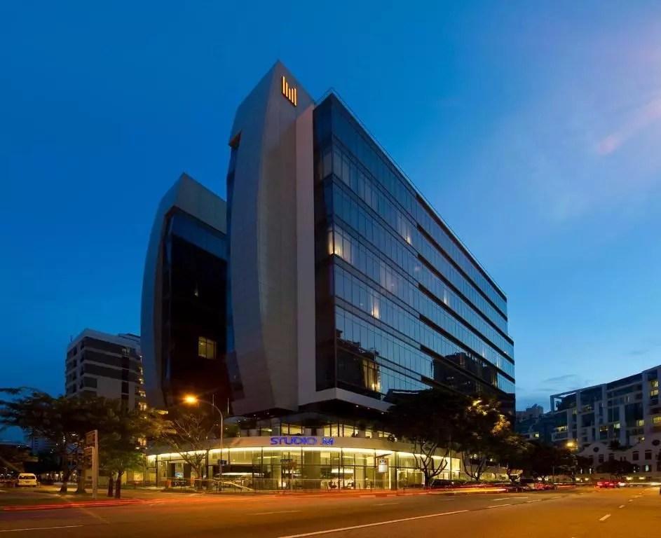 استودیو ام هتل